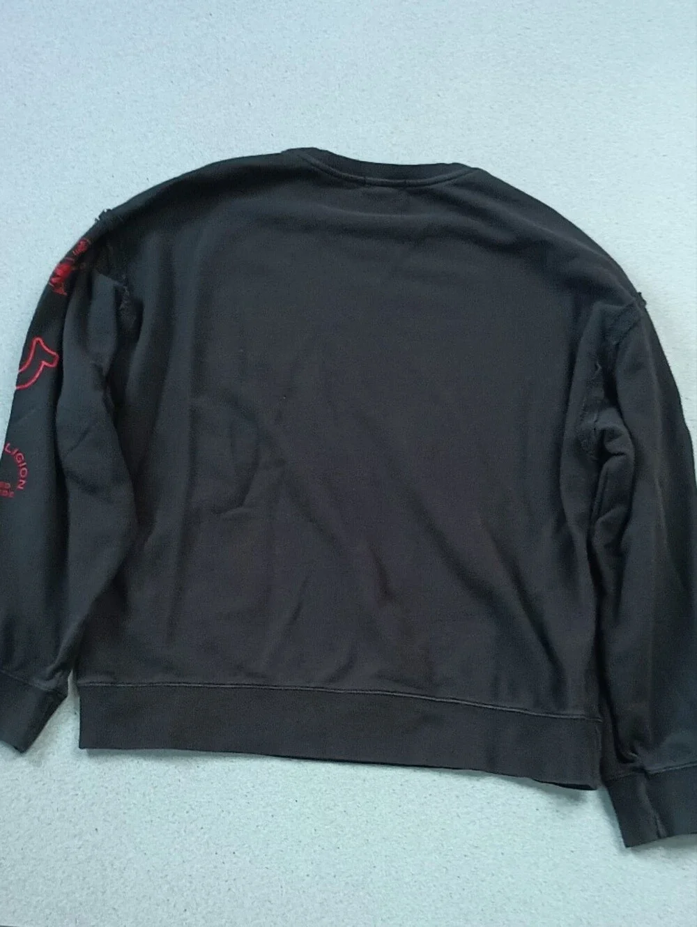 True Religion Relaxed Expose Seam Sweatshirt Black Red Size M